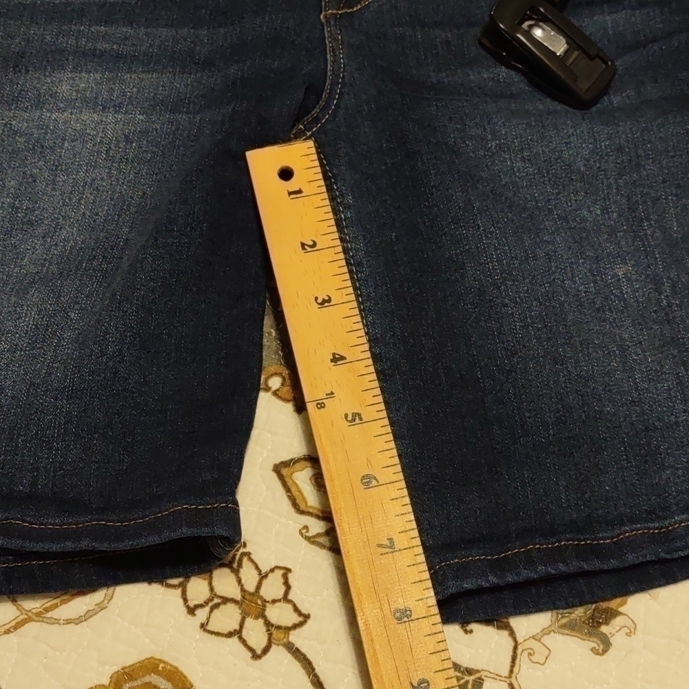 1822 Denim shorts - Picture 8 of 8